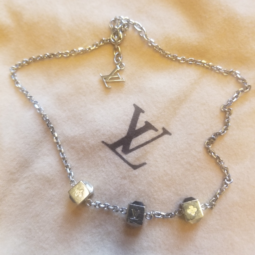 LV Gamble necklace